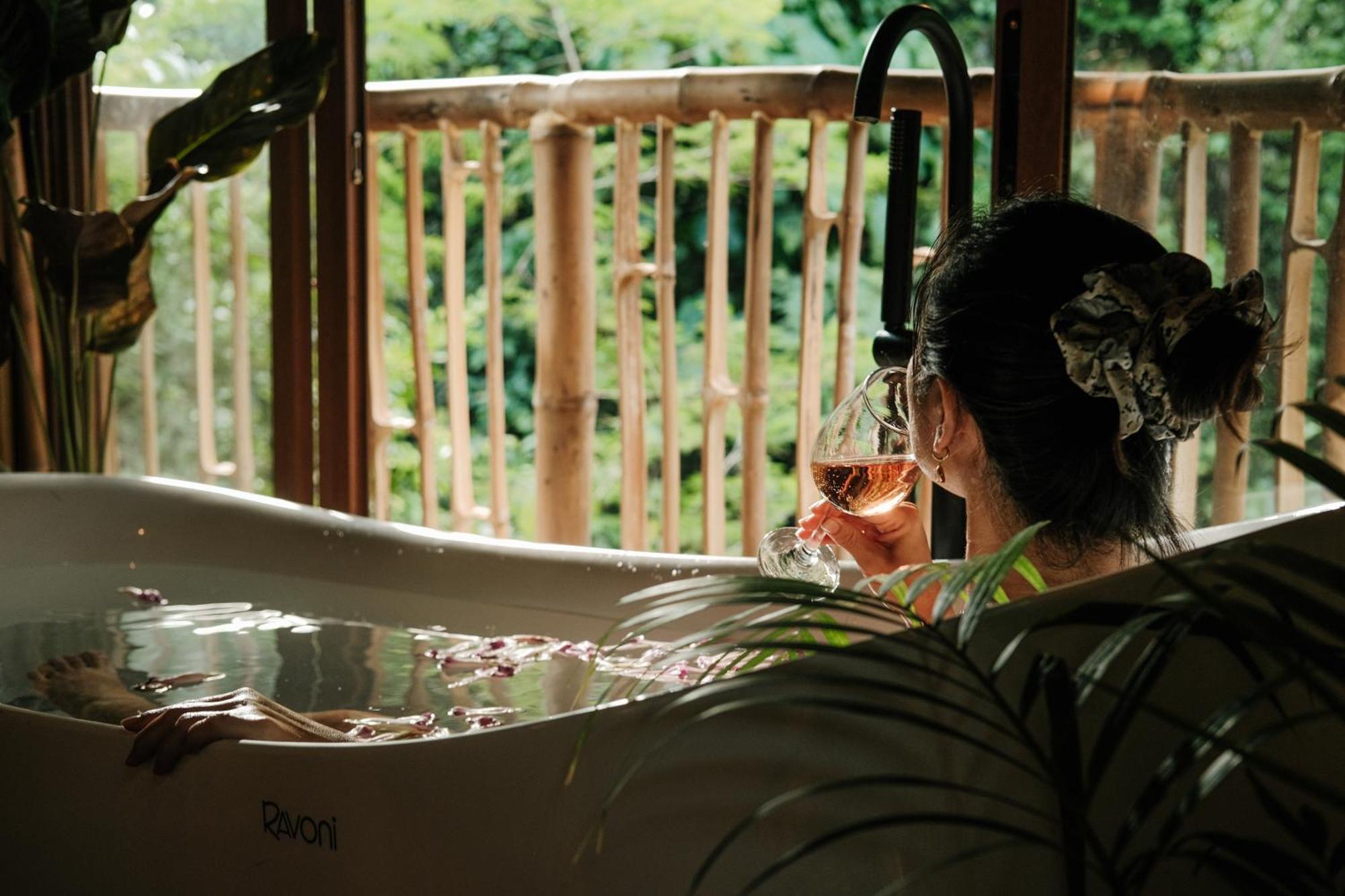 Treehouse De Valentine Villa Balamban Екстериор снимка